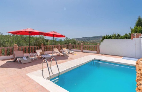 Alozaina House | 55 m² House ∙ 3 bedrooms ∙ 6 guests