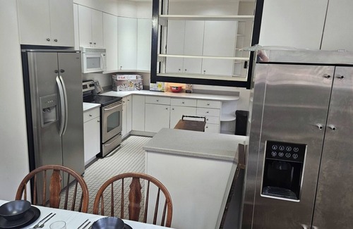 Baker House | 55% off for 29 day booking 3-bedroom house in wonderful Denver 1st & Lincoln n