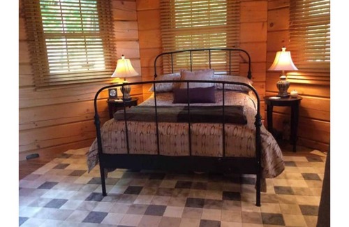 Dysart et al Ski Chalet | 5500 Sq ft Executive Chalet on Drag Lake, Haliburton