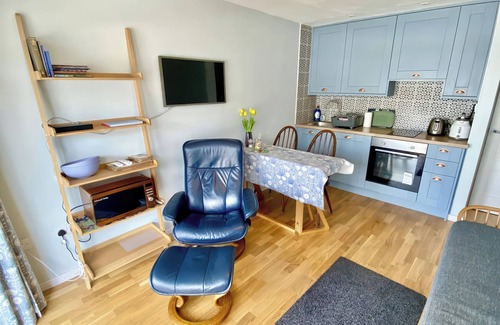 Borth-y-Gest Cottage | 56C South Snowdon Wharf