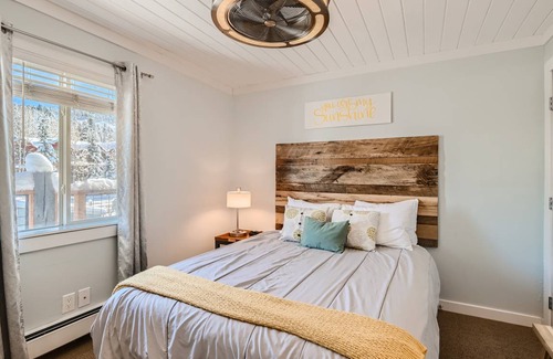 Historic District Condo | 57 m² Condo ∙ 1 bedroom ∙ 4 guests