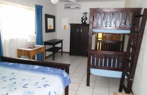 St. Lucia House | 57 Pelican Street