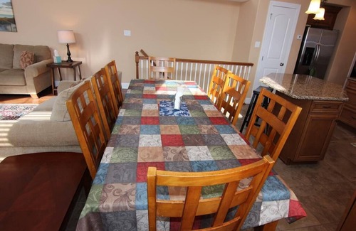 Dennisville House | 5709 Landis, Unit:South