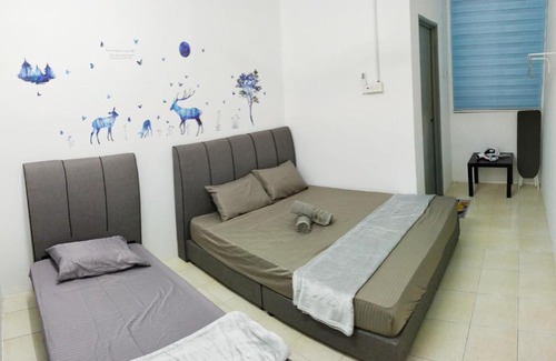 Taman Dato Haji Abdul Samad House | 575 MyCamp Homestay in Port Dickson