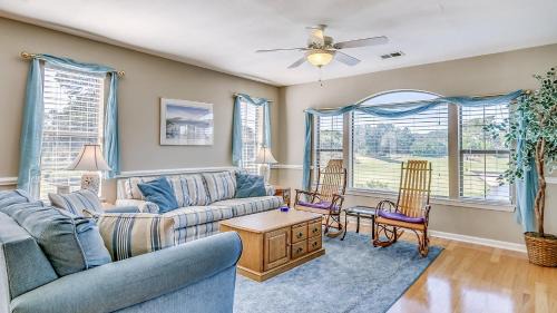 Pawleys Island Apartment | 57C Fifty-Seven Sea II at True Blue condo by Peace Vacations