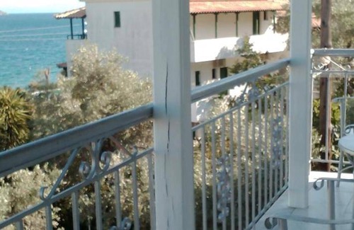 Skiathos Town Apartment | 58 m² Apartment ∙ 5 guests