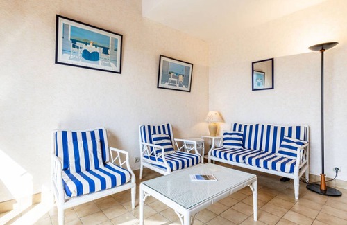 Saint-Palais-sur-Mer House | 58 m² House ∙ 2 bedrooms ∙ 5 guests