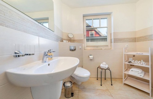 Zingst Apartment | 59 m² Apartment ∙ 2 bedrooms ∙ 4 guests