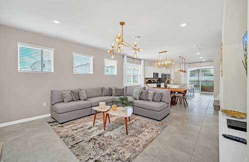 Davenport Resort | 5BD Windsor Island near Disney (WI 3448)