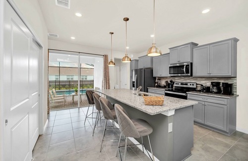 Davenport Resort | 5BD Windsor Island Near Disney (WI 3261)