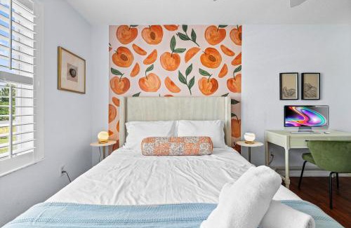 Ashley Manor House | 5BD with Pool, BBQ & Pingpong - Disney World nearby