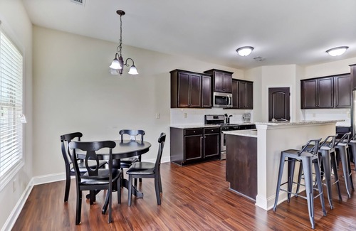 Lawrenceville House | 5br/3ba, sleeps 12! Newly renovated w/media room!