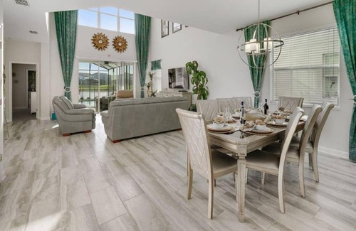 Kissimmee Ski Chalet | 5BR Amazing Cozy House with Private Pool and Jacuzzi