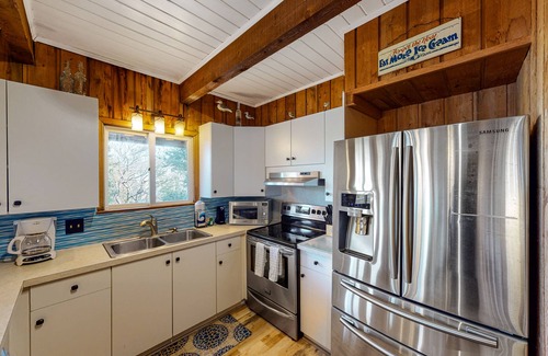 Ocean Sands House | 5BR Dog Friendly | Private Pool | Hot Tub