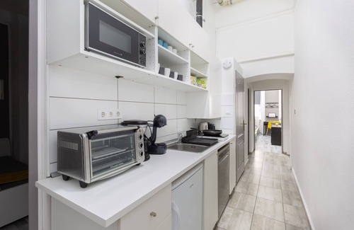 Terezvaros Apartment | ⭐5BR FAMILY APARTMENT ❤️A/C ☕FREE-BREAKFAST @OLD-TOWN