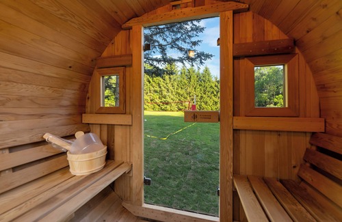 East Stroudsburg Cabin | 5BR Lux Log Mansion w Legendary Amenities & Pool!