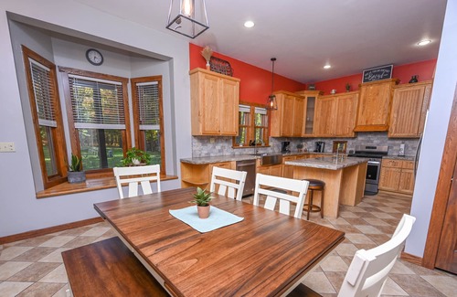 Accident House | 5BR Mountain Home Near Deep Creek Lake