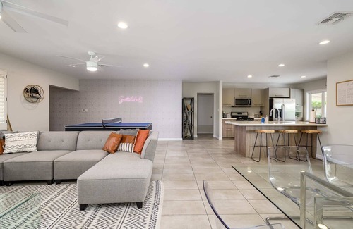 Village Grove House | 5BR Old Town Home w/Heated Pool, Games, & BBQ!
