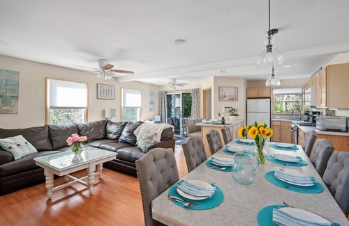 Beach Haven House | 5BR PET FRIENDLY - SALT WATER HOT TUB! Oceanside in Beach Haven!