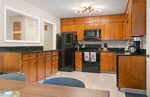 North Stonington House | 5BR Pool+Game Room: 1 mi to Foxwoods & Water Park