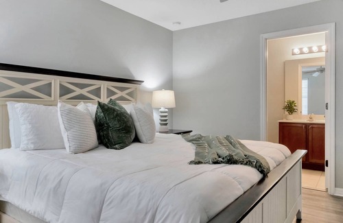Veranda Palms Resort | 5BR Retreat Close to Disney | Private Pool and Game Room for Family Fun