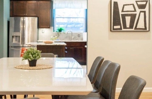 Tower Grove South House | 5BR Tower Grove Family Home/ABODEbucks