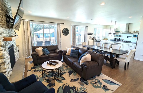 Camano Island House | 5BR vacation home Hot Tub/Game Room/Water Views/BBQ/firepit/LG Yard