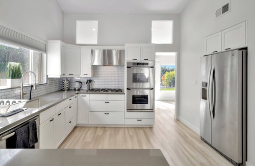Woodland Hills House | 5BR w/Hot Tub, Fire Pit, Views & 2 King Beds