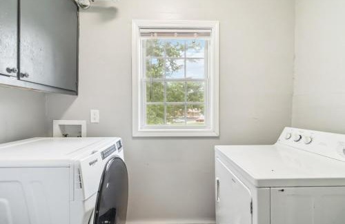 Lawrenceville House | 5BR with Game Room & Huge Backyard