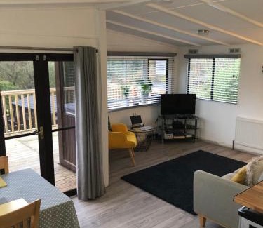 Builth Wells Ski Chalet | 5f Stanley Lodge, Caer Beris, Builth Wells - No tradesman
