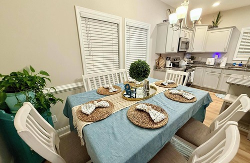 Swansboro House | 5mins to Downtown Swansboro-King Bed-WD-600Mbps