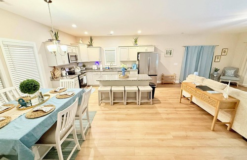 Swansboro House | 5mins to Downtown Swansboro-King Bed-WD-600Mbps
