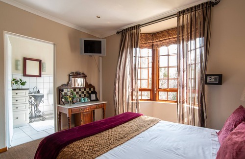 Linden House | 5th Avenue Gooseberry Guest House