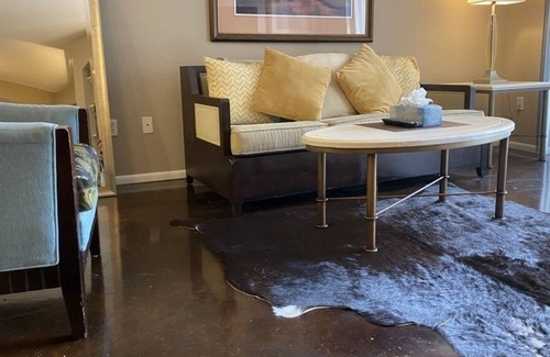 Channel District Apartment | 5th Floor PH overlooking the pool! Downtown Channel District - NEW LISTING!