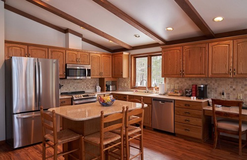 Nadeau Cabin | 5th Season: A Secluded Riverside Retreat in Michigan's Upper Peninsula