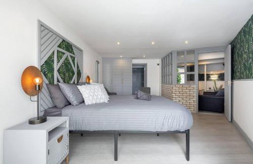 East Acton Apartment | 5WJB - Spacious 1 Bed Flat in London