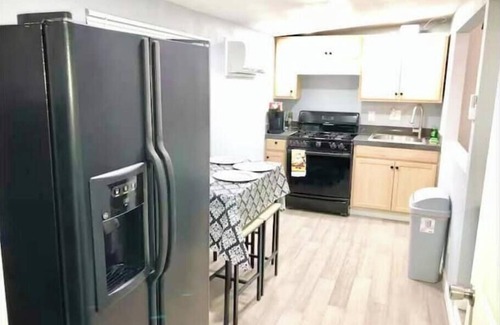 Sunrise Manor Apartment | 6. 6.8Mi To E.D.C 10.9Mi To strip 7Mi To Fremont