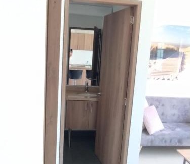 Usaquen Apartment | 6 Apartaestudio independiente, Cedritos