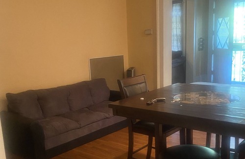 Hough House | 6 Bdr 4 bth home perfect for student housing