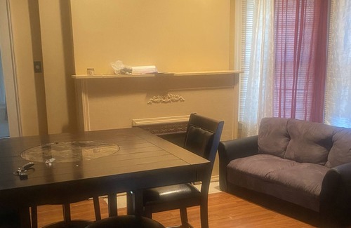 Hough House | 6 Bdr 4 bth home perfect for student housing