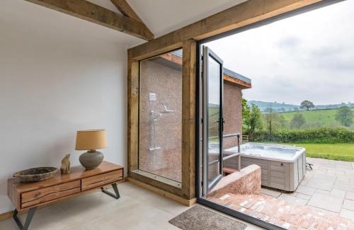 Tiverton House | 6 Bed in Cadeleigh 66780