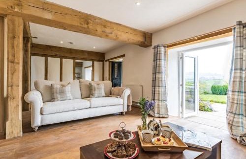 Tiverton House | 6 Bed in Cadeleigh 66780