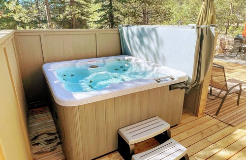 Sunriver House | ★6 bedroom - 4 Bath Retreat + Fort Rock Park -A/C -With SHARC Passes ★