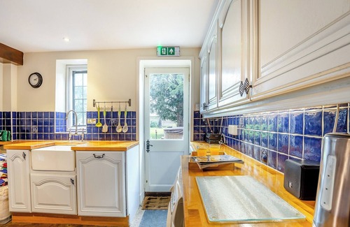 King's Lynn Cottage | 6 bedroom accommodation in Tilney All Saints, near King&rsquo;s Lynn