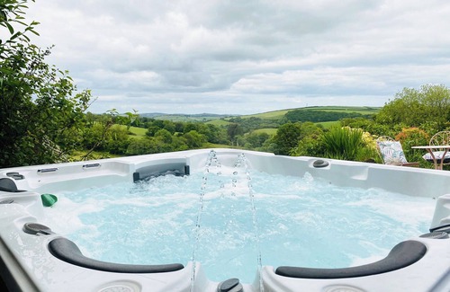 Moreleigh Cottage | 6 bedroom accommodation in Moreleigh