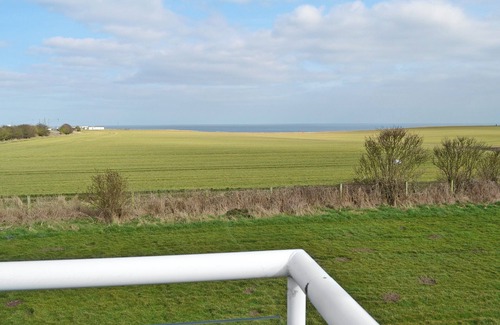 Barmston Cottage | 6 bedroom accommodation in Barmston, near Bridlington