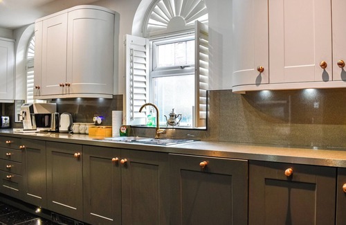 Swanage Cottage | 6 bedroom accommodation in Swanage