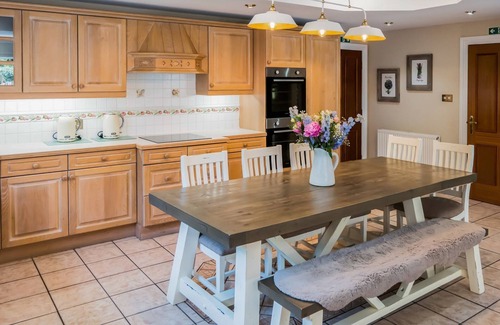 Wesham Cottage | 6 bedroom accommodation in Weeton, near Blackpool