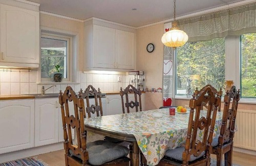 Djurhamn House | 6 bedroom apartment in Djurhamn