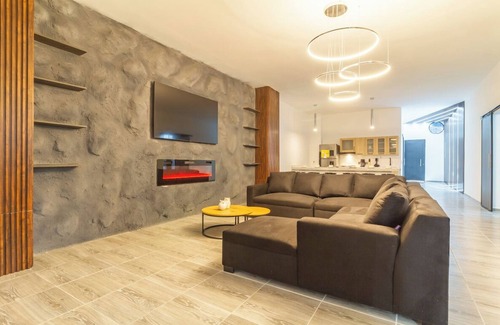 Lalinde Apartment | 6-bedroom apartment right next to Park LLears, massive jacuzzi, Ac in all beds.